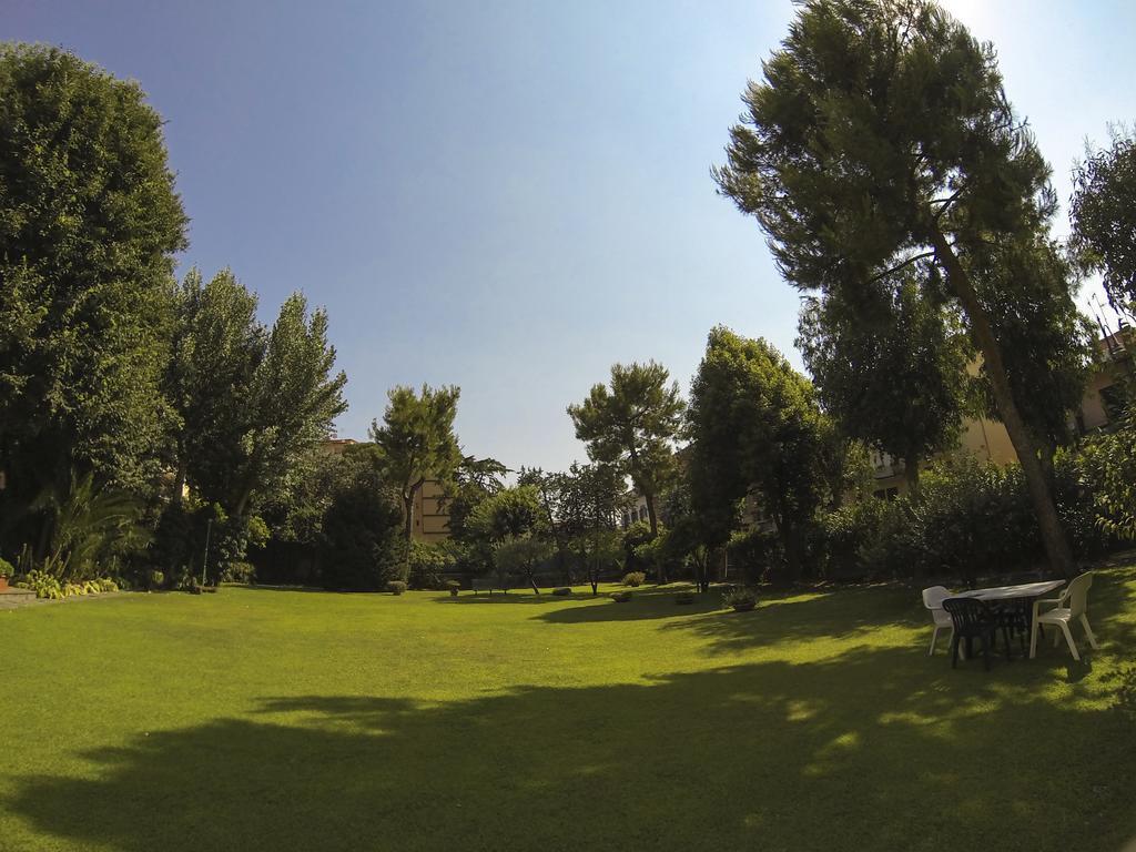B&B Villa Ocsia Сан-Джорджо-а-Кремано Экстерьер фото