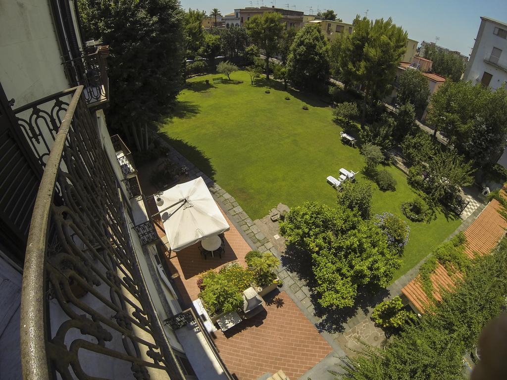 B&B Villa Ocsia Сан-Джорджо-а-Кремано Экстерьер фото